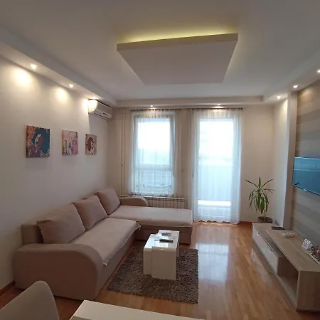 Tifani Belville Appartement