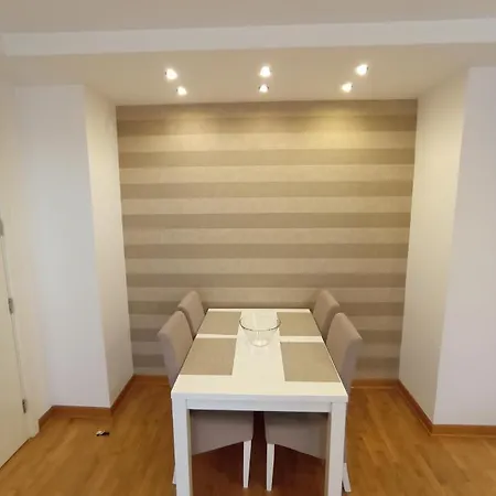 Tifani Belville * Belgrado