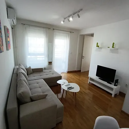 Tifani Belville * Belgrade